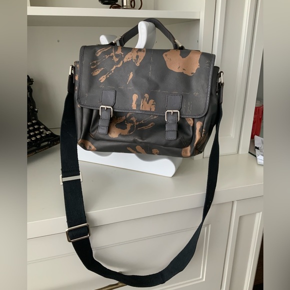 L.A.M.B GWEN STEFANI Large Black Handprint Graphic Messenger Bag Unisex Adult - Picture 1 of 16